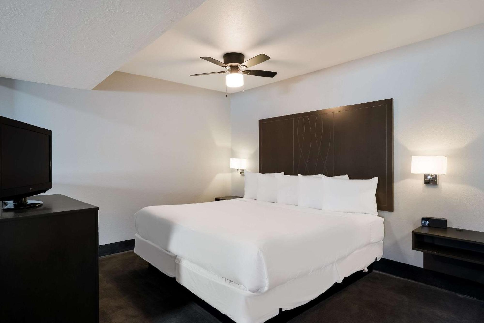 Richland Riverfront Hotel And Conference Center, Ascend Hotel Collection Bagian luar foto