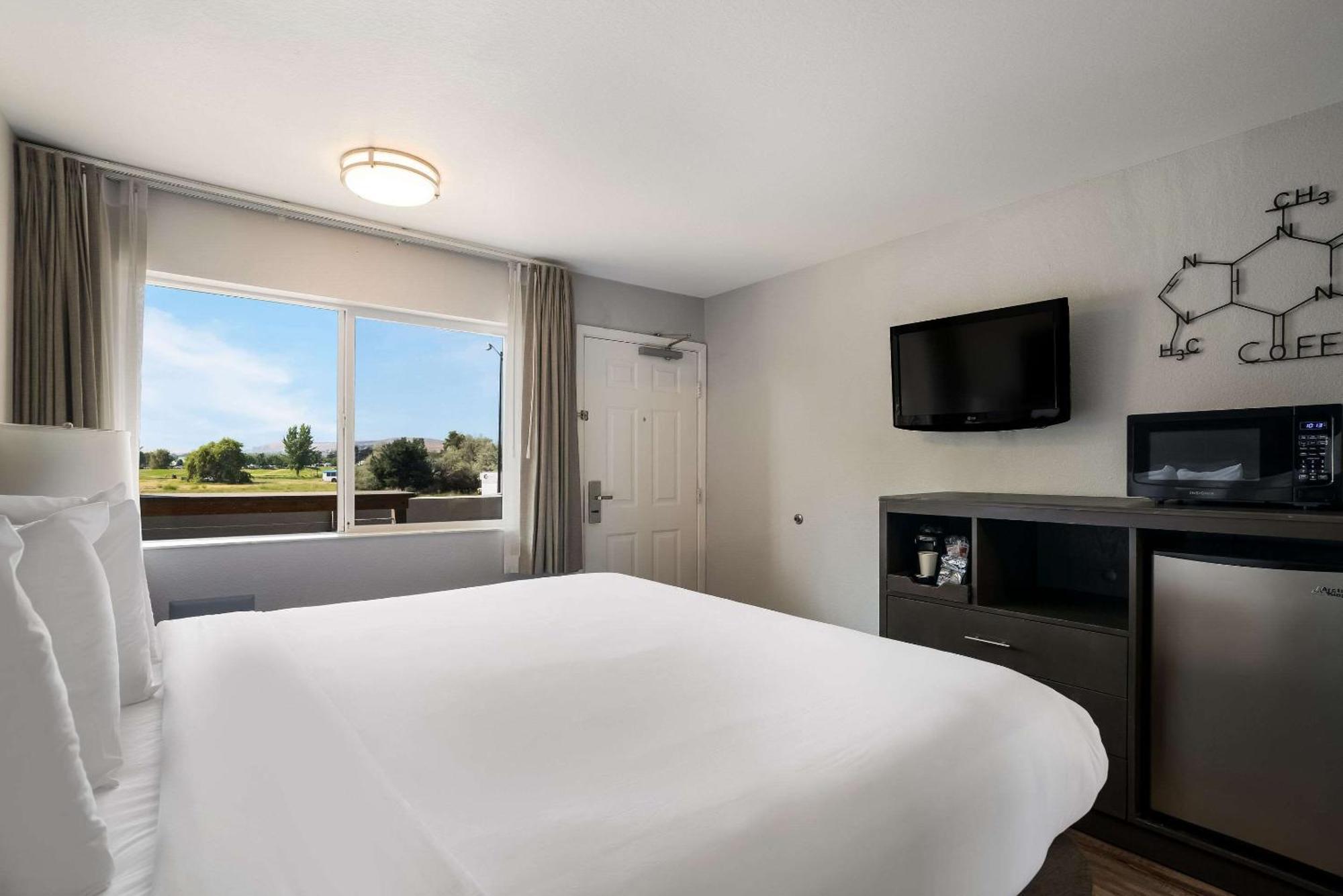 Richland Riverfront Hotel And Conference Center, Ascend Hotel Collection Bagian luar foto