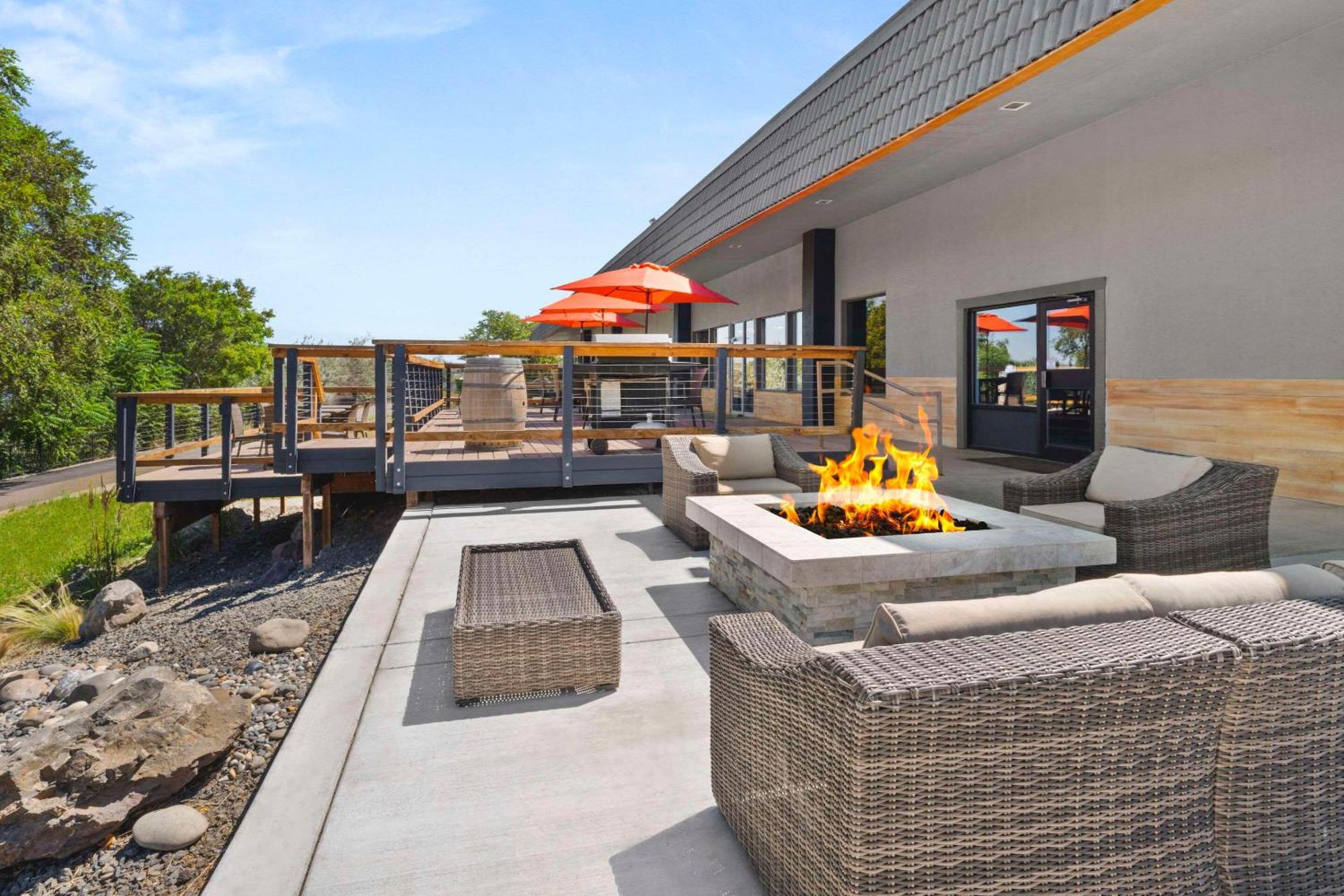 Richland Riverfront Hotel And Conference Center, Ascend Hotel Collection Bagian luar foto
